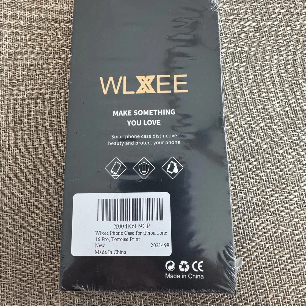 NWT leopard print IPhone 16 pro‎ case